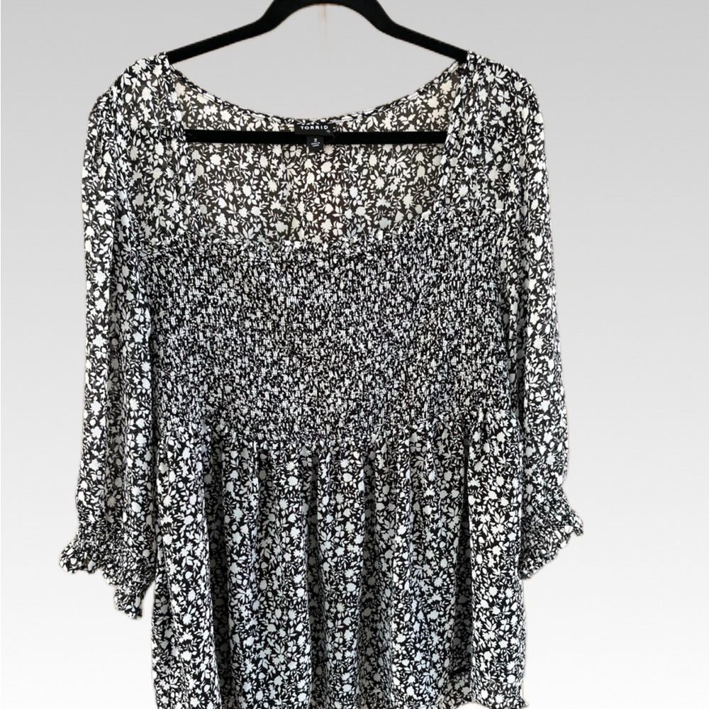 Torrid Black and White Smocked 3/4 Sleeve Blouse